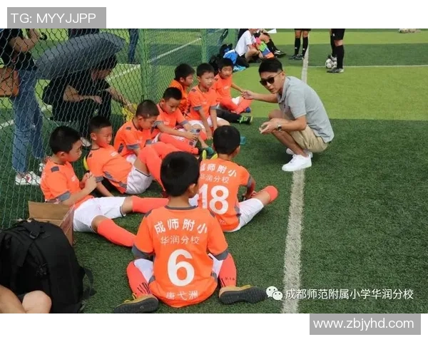 成都足球队的默契配合分析与战术探讨助力球队提升整体实力